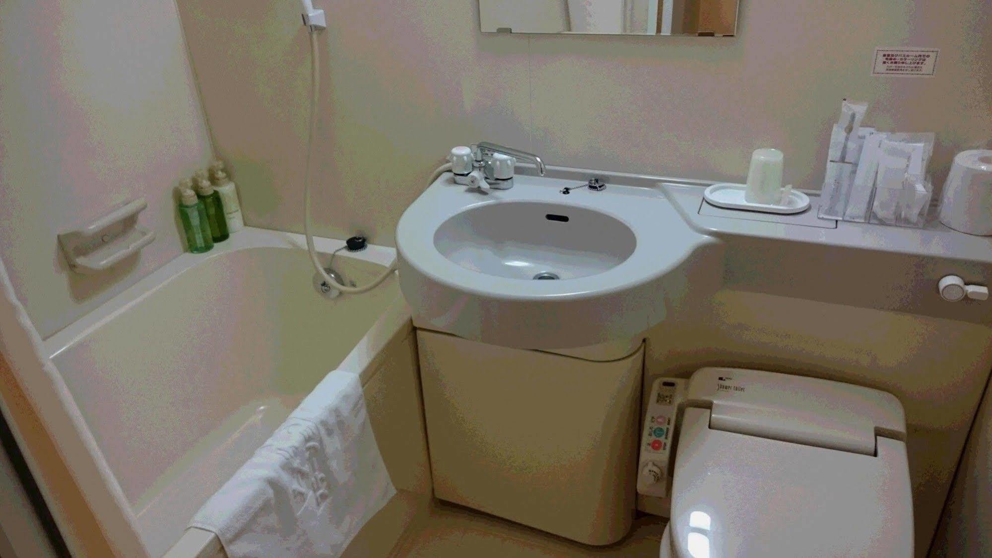 Oyo Teine Station Hotel Sapporo Ngoại thất bức ảnh
